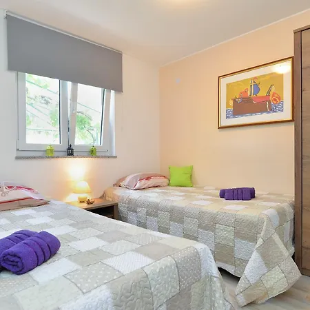 Holiday home House Dama 1691