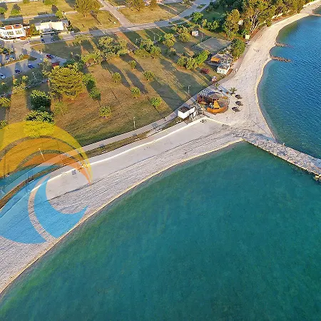 House Dama 1691 * Фажана