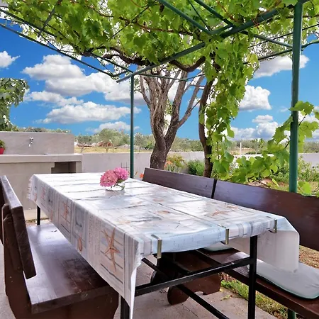 Holiday home House Dama 1691