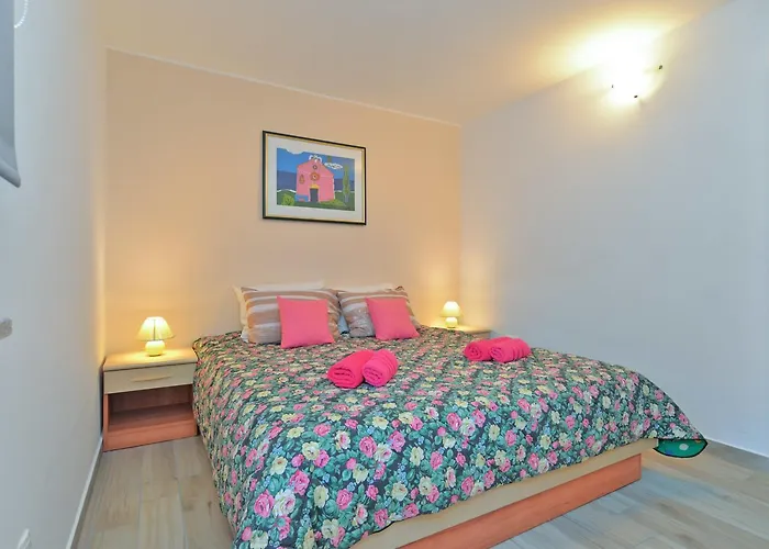 House Dama 1691 펜션 파자나